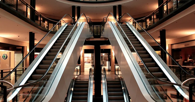 Litige commercial entre professionnels, litige avec un particulier : deux mondes